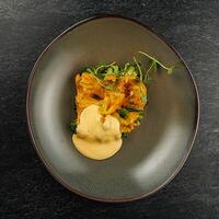 Брокколи с голландским соусом и сыром в Neft