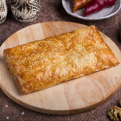 Слойка с курицей и грибами в Грузинская пекарня по цене 290 ₽