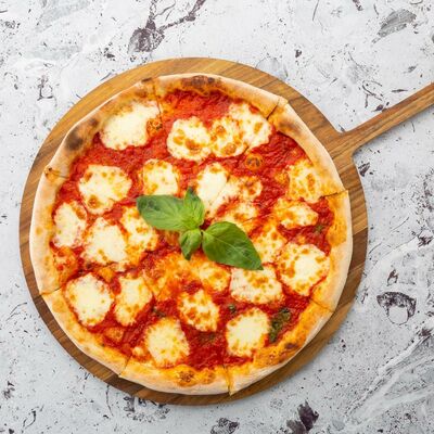 Пицца Маргарита в Italy по цене 390