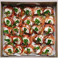 Моно сет Капрезе в Hot Kitchen