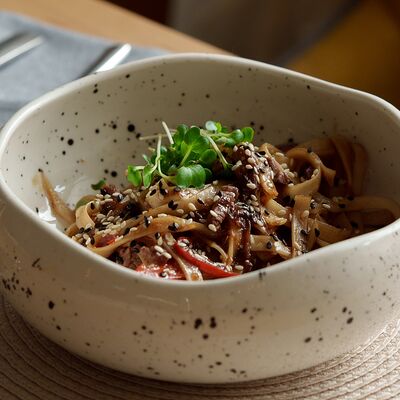 Удон с говяжьей вырезкой в En Ferio по цене 800 ₽