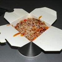 Вок с рисом и курицей в ЯКУДЗА суши пицца
