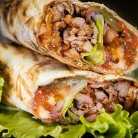 Шаурма с реберным мясом в УГОЛЬ&МЯСО