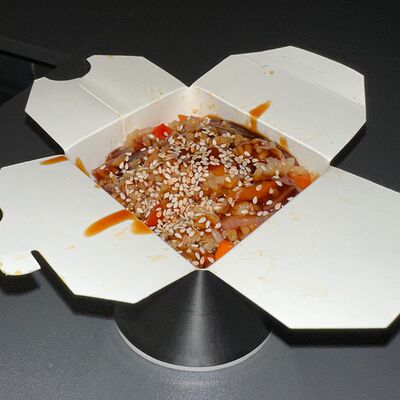 Вок с рисом и курицей в ЯКУДЗА суши пицца по цене 450 ₽