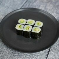 Ролл Авокадо в Is Ku Sushi Ramen Bar