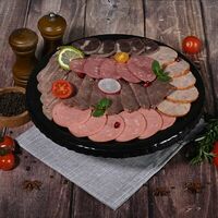 Мясной пир в Karavan catering