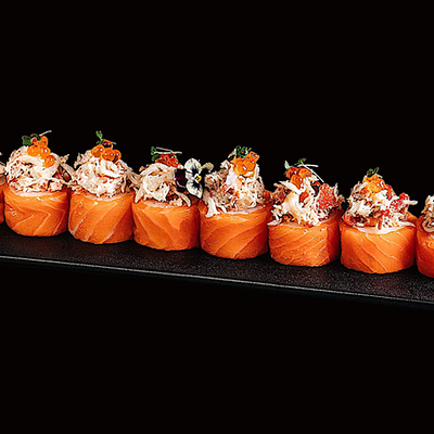 Ролл Филадельфия Люкс с камчатским крабом в SUSHIлка по цене 2025 ₽