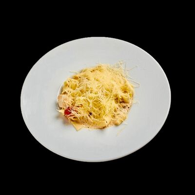 Паппарделле с курицей в Леон по цене 600 ₽