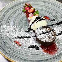 Шоколадный фондан в Нефертити