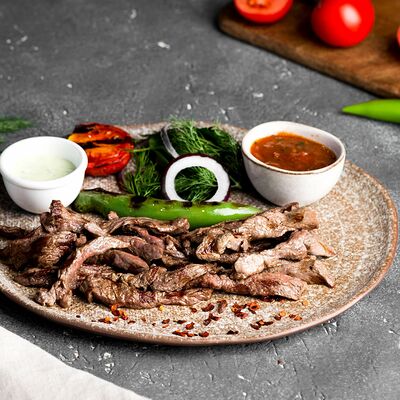 Спагетти из говяжьей вырезки с мангала в A Food по цене 690