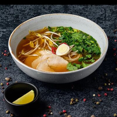 Рамен с индейкойв Mesto Sushi & Grill по цене 560