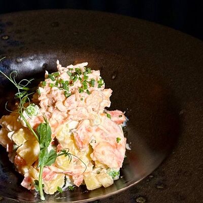 Оливье с креветкой и крабомв Юность по цене 950 ₽