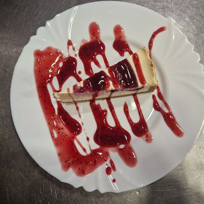 Чизкейк Малиновый в Хинкальная по цене 450 ₽