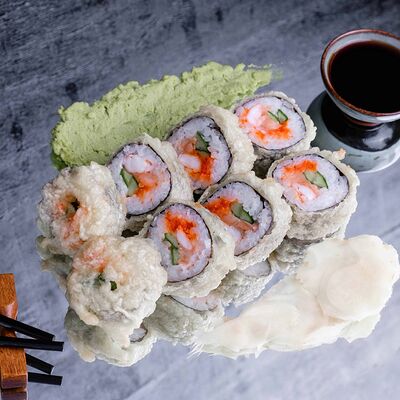 Жареный ролл Камчатский в My Sushi по цене 479 ₽