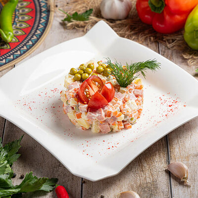 Оливье с колбасой в Вкус востока по цене 339 ₽