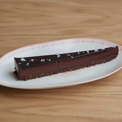 Шоколадный тарт с солью мальдон в Salt по цене 350 ₽