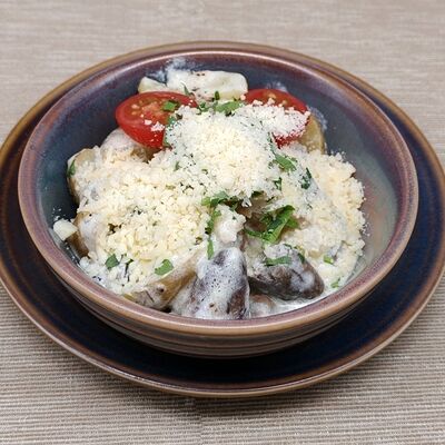 Сердечки куриные с картофелем в Кафе-пекарня Susser по цене 460 ₽