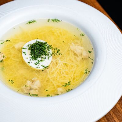 Куриный суп с лапшой в Бар Соль по цене 200 ₽