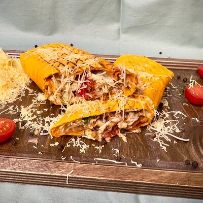 Шаурма в сырном лаваше в Донер Хаус по цене 420 ₽