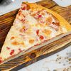 Пицца с колбасой и сыром (1 кусок) в Самса №1 по цене 123