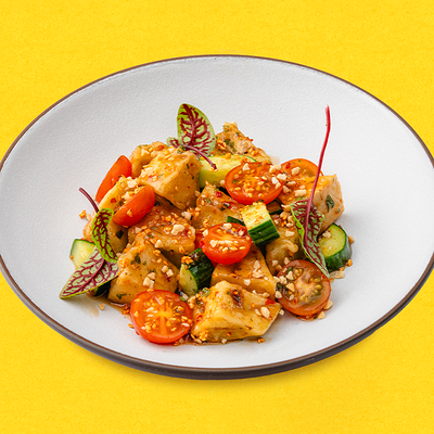 Салат с хрустящими баклажанами в Чико по цене 395 ₽