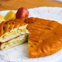 Пирог с курицей и картофелем в Любимая пекарня