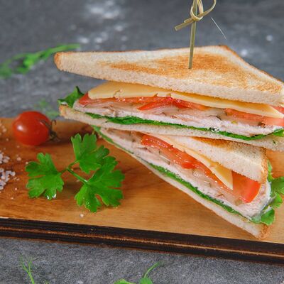 Сэндвич с цыплёнком в Panama City по цене 345 ₽