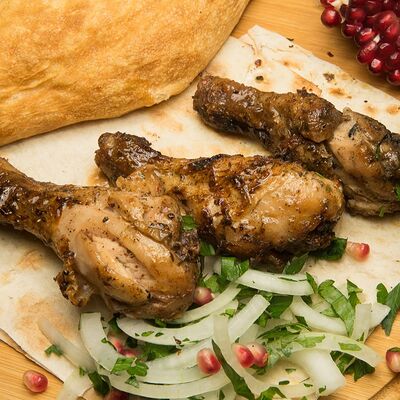 Голень куриная в Гурман студия по цене 400 ₽