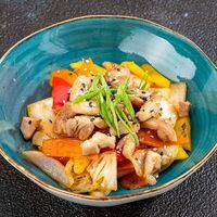 Курица с овощами в Преснявары Бар