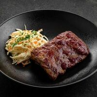 Свиные рёбра барбекю с коул слоу в Вода & Еда