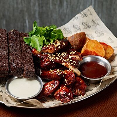 Пивной сет на компанию в Chester по цене 890 ₽