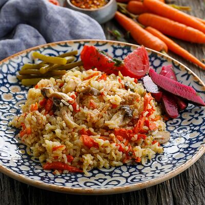 Плов с соленьями в Пряности & Радости на Васильевском по цене 420