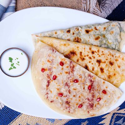 Кутаб с зеленью в Кафе кавказской кухни Хурма по цене 150 ₽