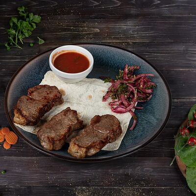 Шашлык из мякоти ягненка в Ассадо по цене 660 ₽