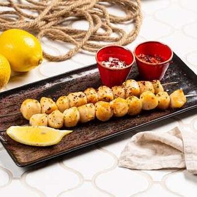 Морской гребешок на мангале в Maroon по цене 1990 ₽