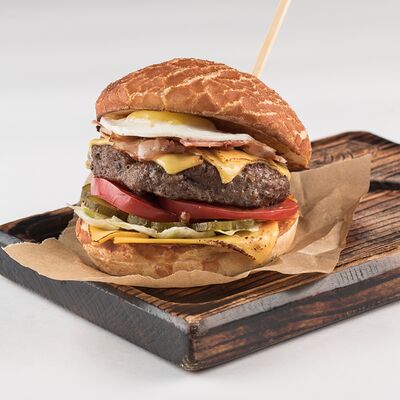 Бургер Фирменный в Градус Баллинга по цене 760 ₽