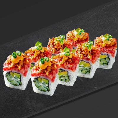 Roll с острым тунцом и луком фри №32 в Sushkin Set по цене 450 ₽