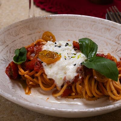 Паста аль помодорро со страчателлойв Romanico по цене 1000 ₽