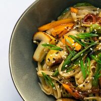 Wok с овощами в Tochi Food