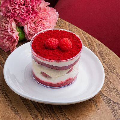 Трайфл Малиновый бархат в Orengo food по цене 380 ₽