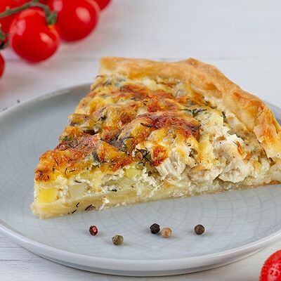 Киш с курицей, картофелем и грибами в Сама спекла по цене 1749 ₽