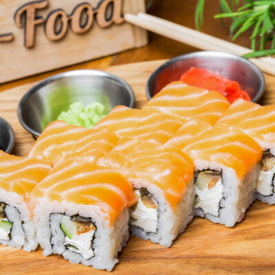 Ролл Филадельфия в ЧиллДОМ по цене 620 ₽