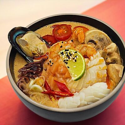 Том Ям с Морепродуктами в Лапша и Утки по цене 911 ₽