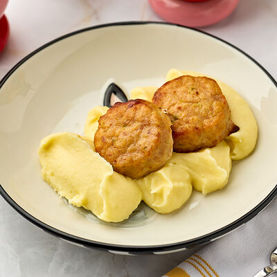 Котлеты из курицы с картофельным пюре в Osteria Dolce по цене 490 ₽