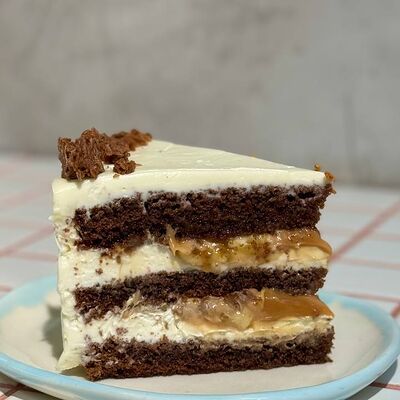 Торт Шоколадно-банановый в Сладости и Радости по цене 400 ₽