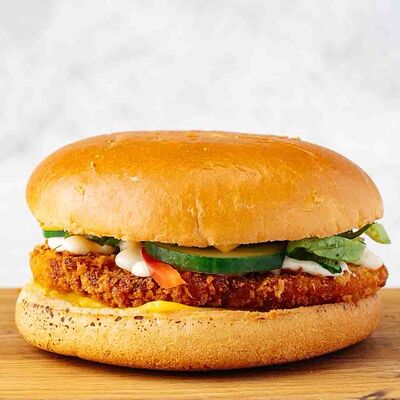 Чика бургер в Beer House по цене 820 ₽