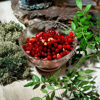 Брусника с кедровым орехом и медом в Экспедиция по цене 600 ₽