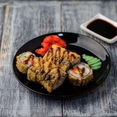 Горячий ролл Калифорния Спешл в PANORAMA по цене 480 ₽