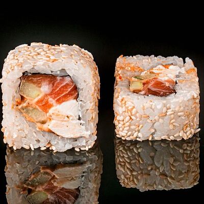 Ролл Острый лосось в Калифафила по цене 690 ₽