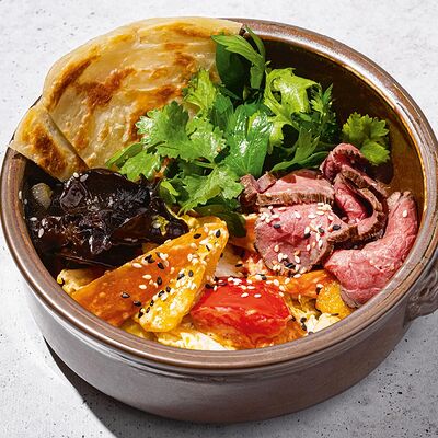 Тёплый салат с ростбифом в Антрекот по цене 600 ₽